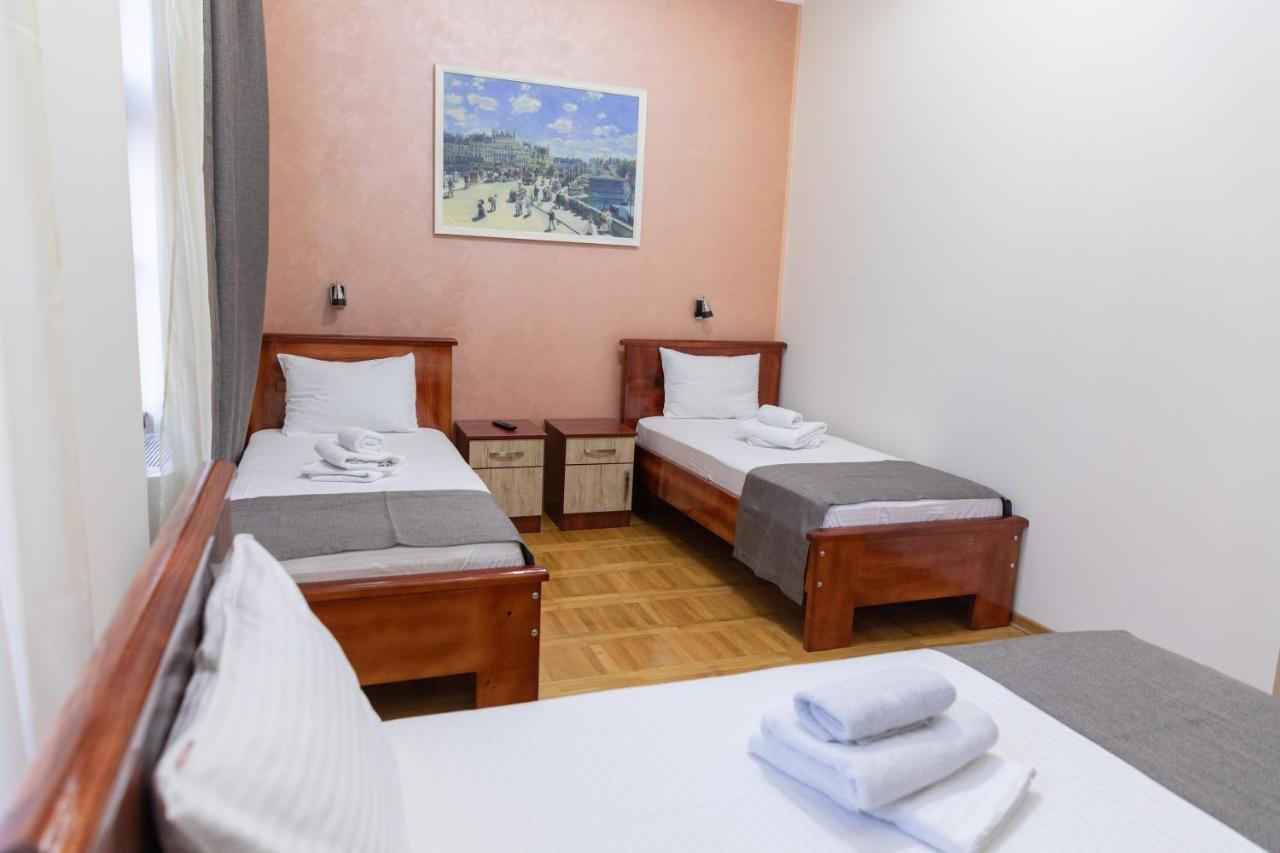 Hotel Kutko Панчево Экстерьер фото