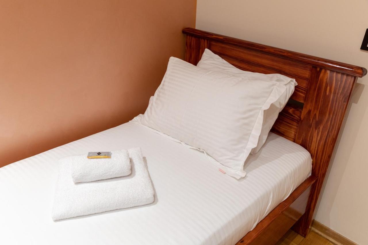 Hotel Kutko Панчево Экстерьер фото