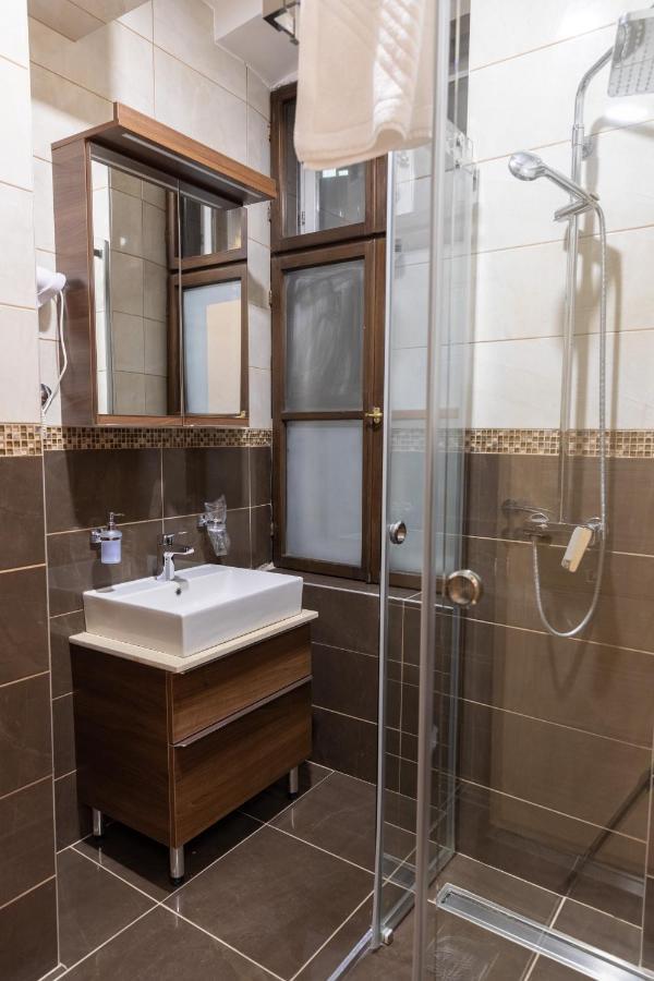 Hotel Kutko Панчево Экстерьер фото