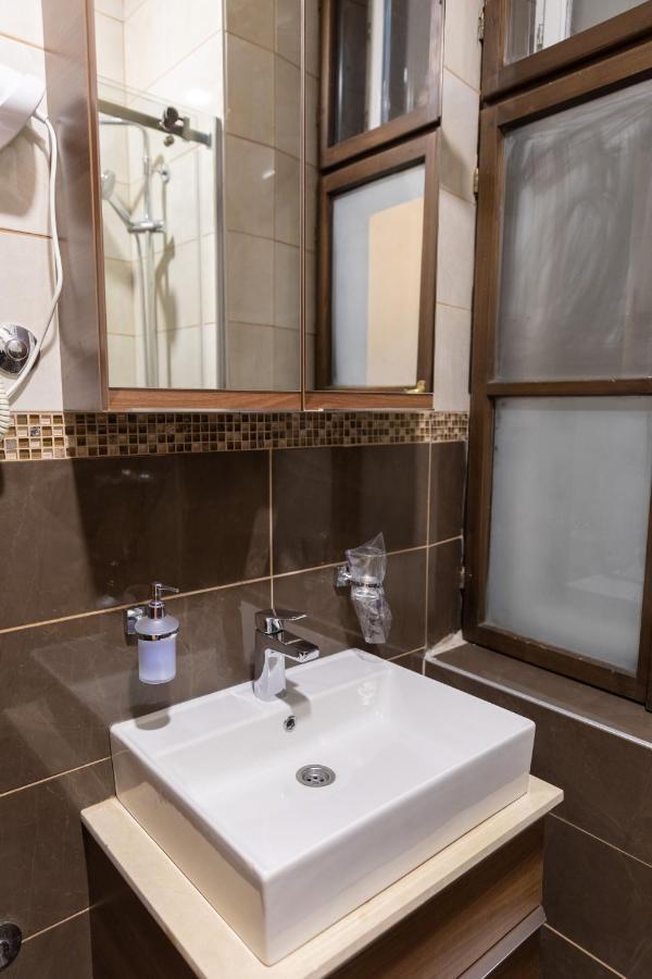 Hotel Kutko Панчево Экстерьер фото