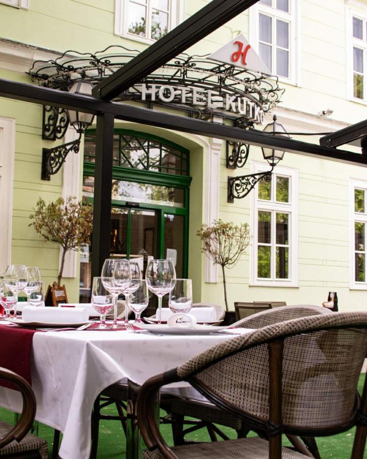 Hotel Kutko Панчево Экстерьер фото